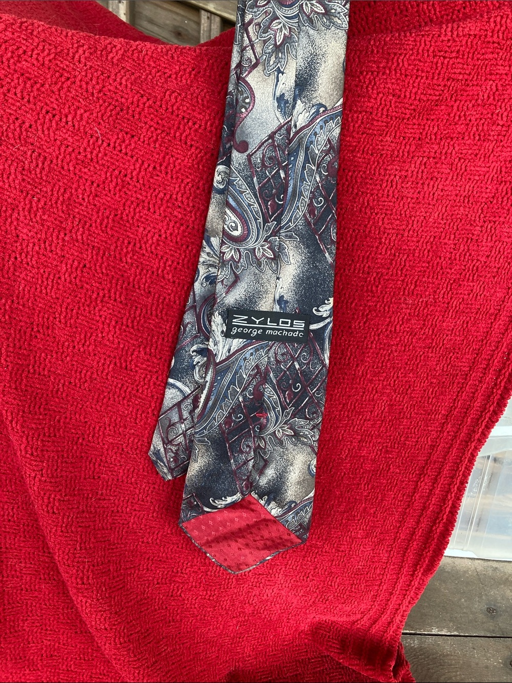 Zylos George Machado Paisley Silk Tie in Black & Red